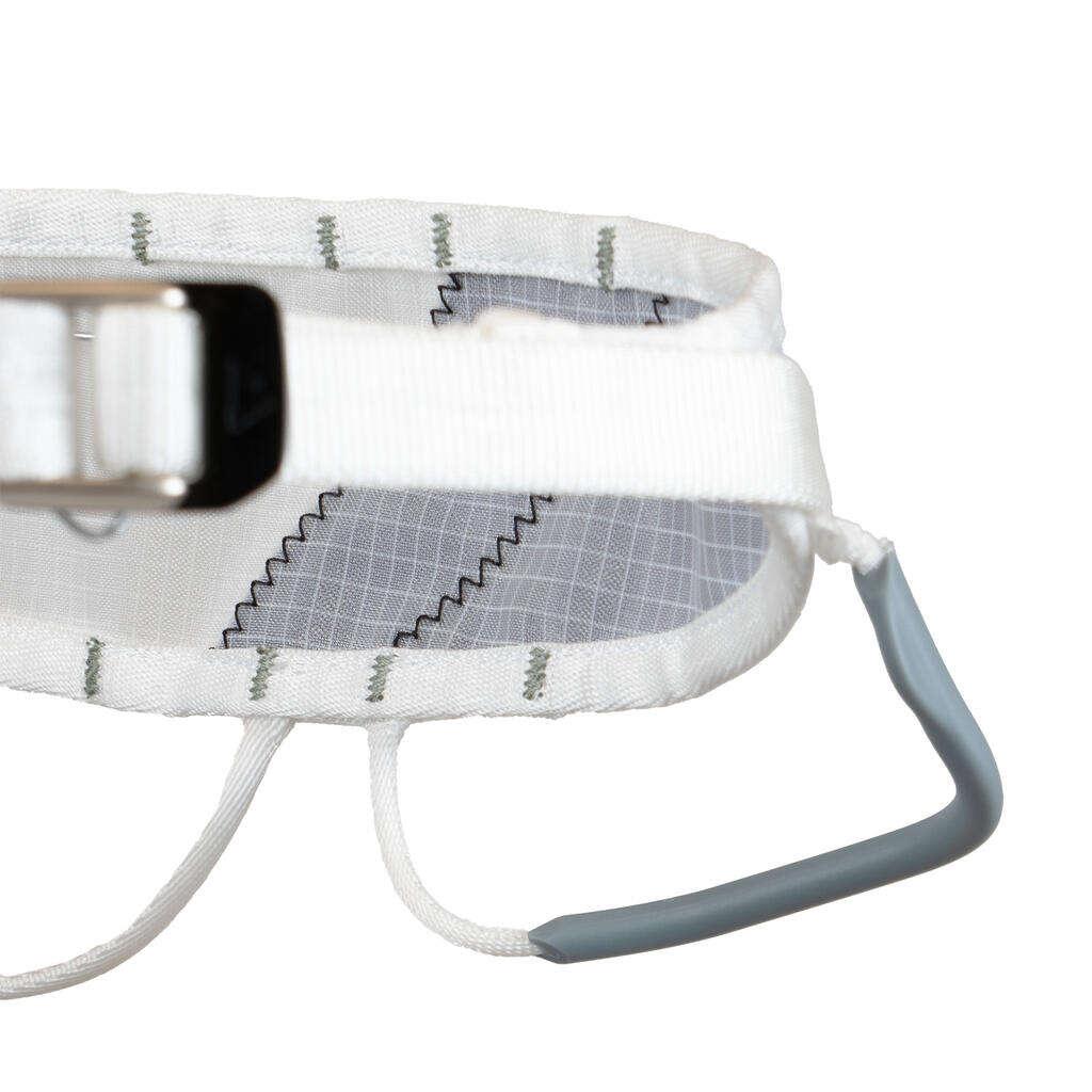 Blue Ice Choucas pro – Alpinsele med imponerende lav vekt - Bilde 3