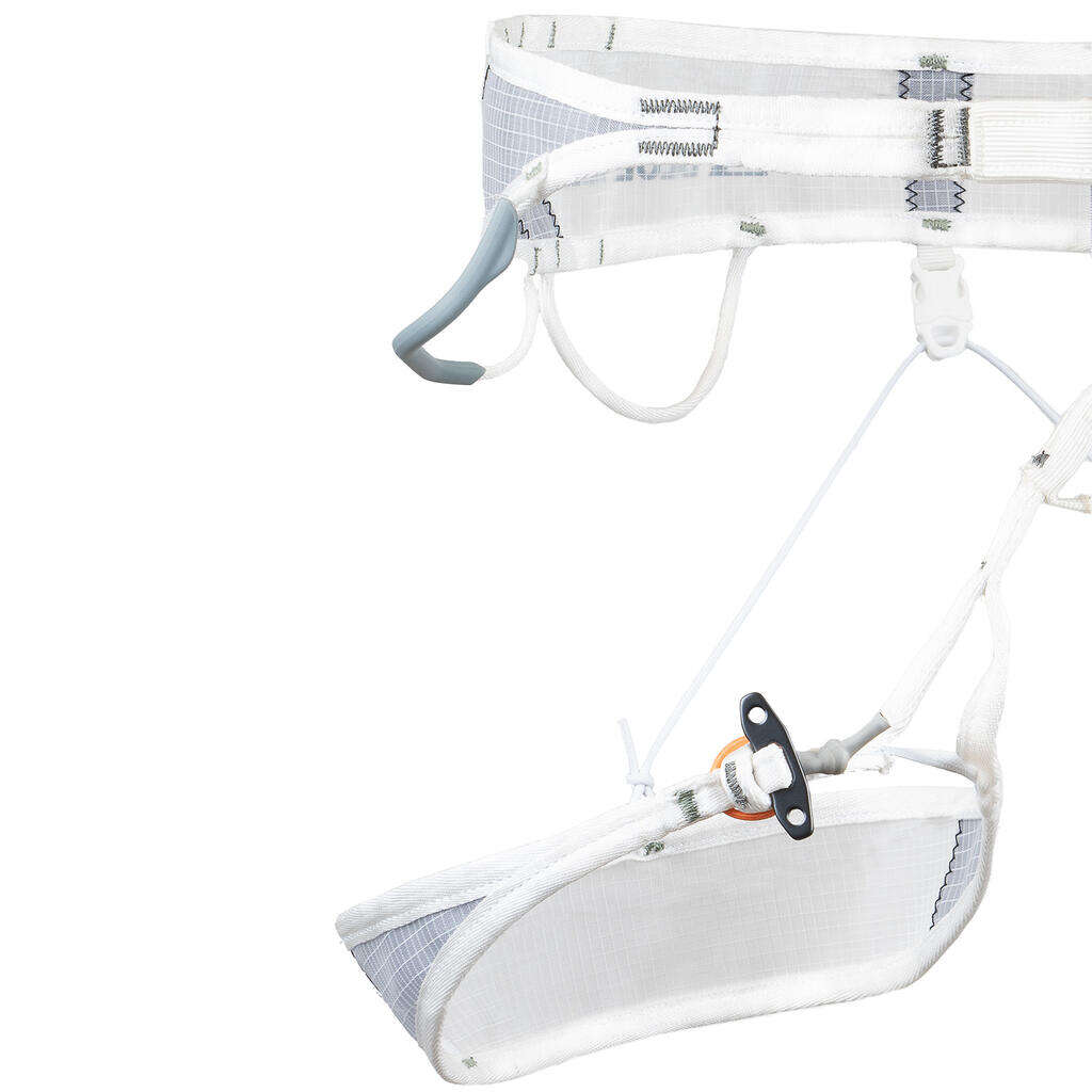 Blue Ice Choucas pro – Alpinsele med imponerende lav vekt - Bilde 4
